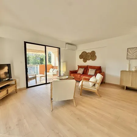 T3 Moderne, Piscine, Parking, Vue Golf, Commerces A Proximite * Saint-Raphaël